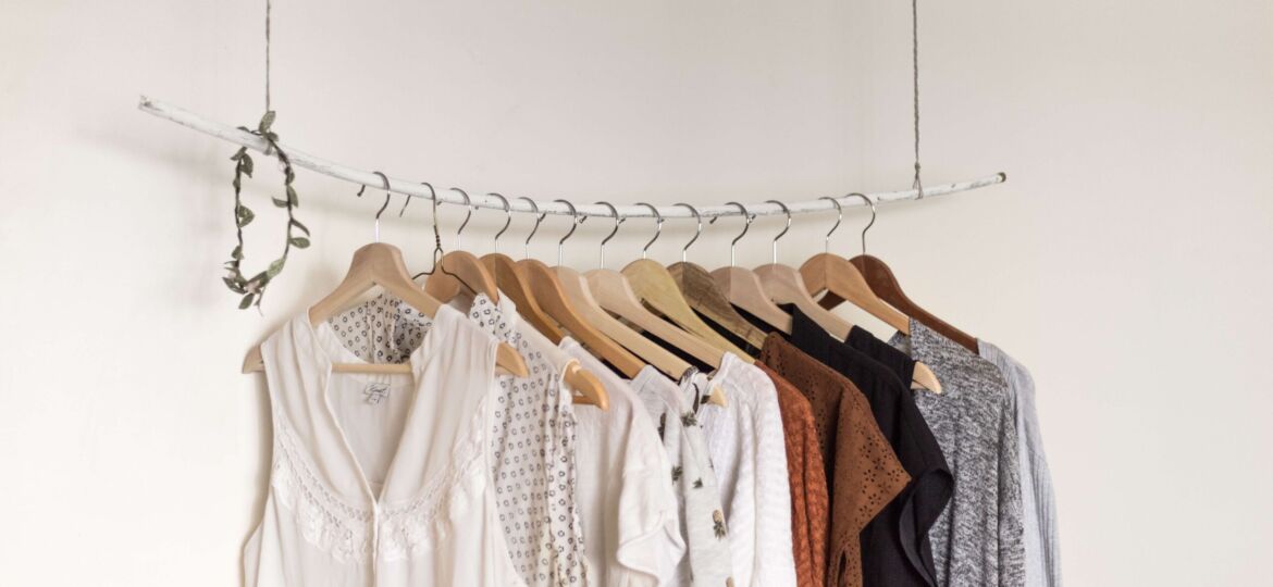 Chic conscious closet - How to Build a Minimalist Wardrobe