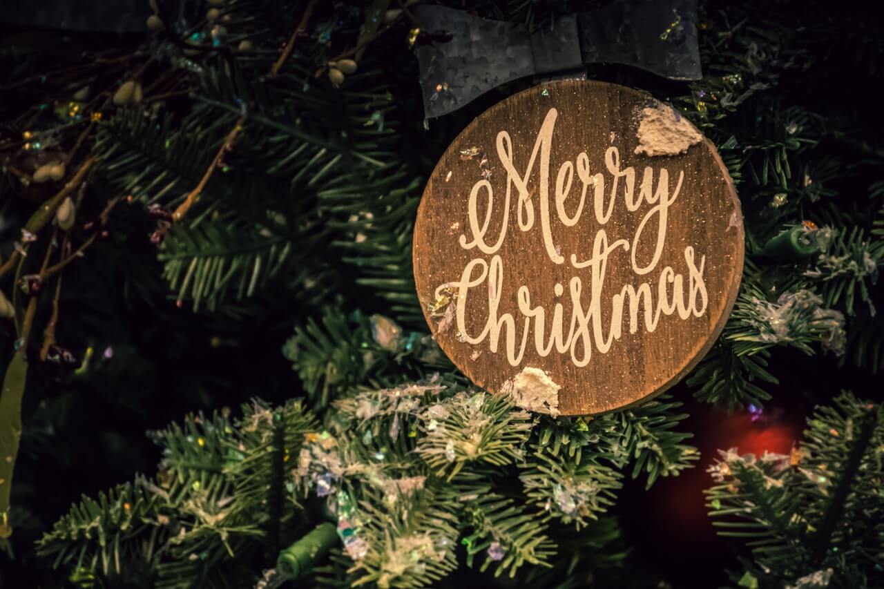 33 Eco-friendly Christmas Ideas to Celebrate Nature this Festive Season